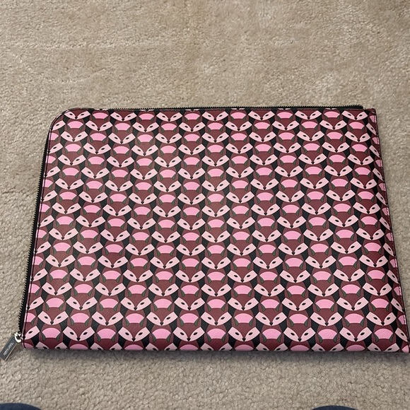 KATE SPADE LG FOX GEO STACI LAPTOP SLEEVE - Picture 4 of 4